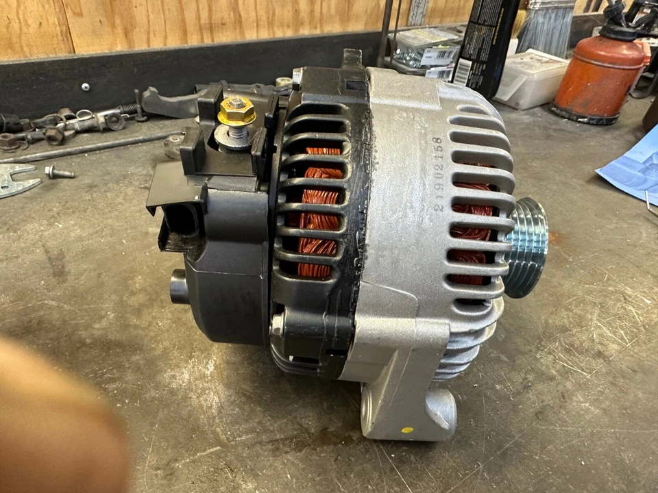 ALTERNADOR BMW X5 4.4L 2004-2006 Foto 2 de 4