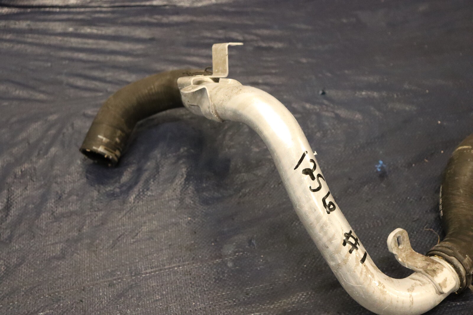 2012 AUDI R8 5.2 QUATTRO SPYDER V10 OEM FRONT INNER RADIATOR COOLANT PIPE #1256