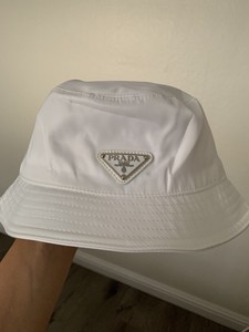 bucket prada original