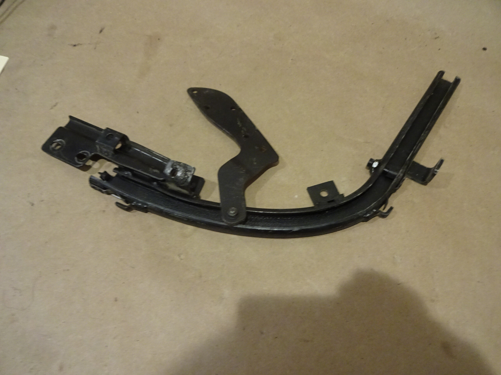 Ferrari California -RH Guide For Trunk Separator Panel - P/N 80806800