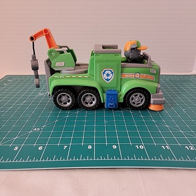 PAW Patrol Rocky's Ultimate Rescue Recycling Truck Moving Crane & Flip 