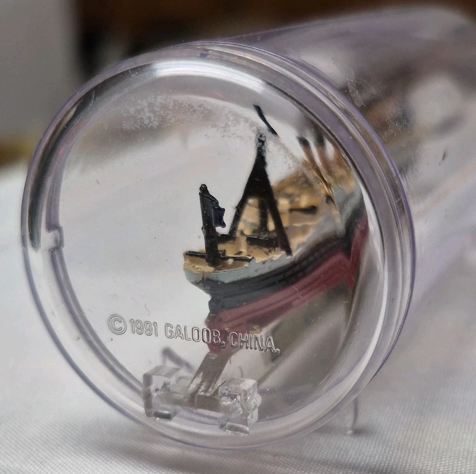 Micro Machines Galoob 1991 Ship In A Bottle HMS Titanic Ocean Liner - Image 4 of 4