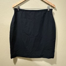Women  s Size 14 John Paul Richard Black Knee Length Uniform Skirt