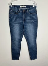 Signature Gold By Levi Strauss Shaping  Skinny Denim Blue Womens Jeans SZ 32/28