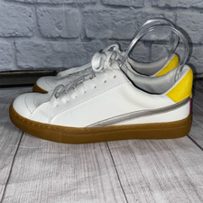 Universal Thread women 9 multicolor sneaker
