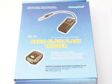 DC-01 Radio Slave Flash Trigger for Studio Lights