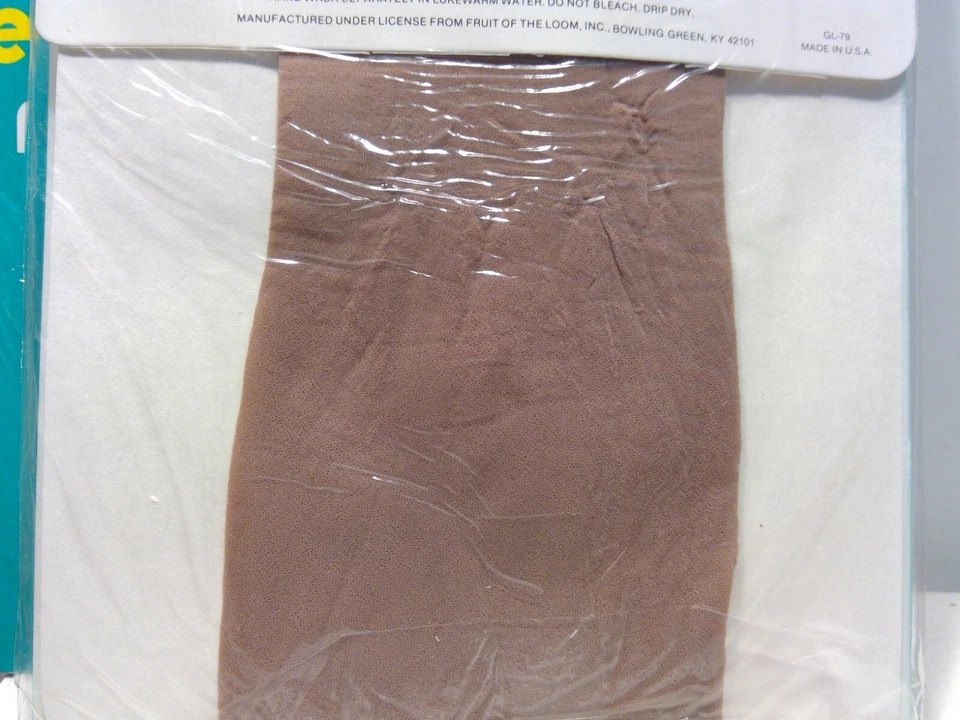 3 Packs of NOS Support Pantyhose Reinforced Panty & Toe Cotton Panel - Medium - Image 4 of 4