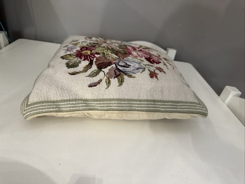 Vintage Handmade Wool Needlepoint Floral Pillow/Cushion EUC - Picture 15 of 24