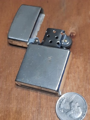 Vtg Flip Top Lighter For Parts/repair Brushed Metal Needs TLC&Oil  K37 Sparks 
