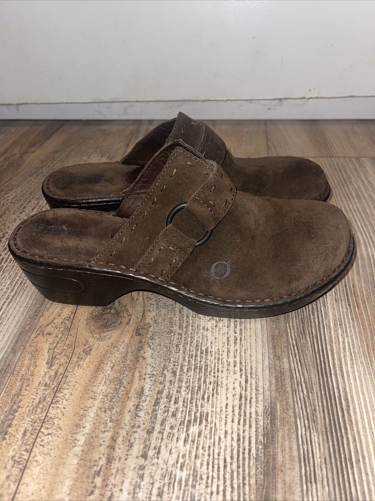 Born Concept Women’s Brown Suede Leather Slip On Heeled Clogs Size 9 EUR 40.5