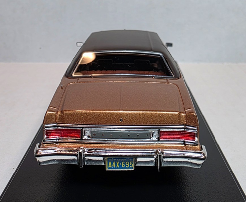 Neo Scale Models 1:43 1976 Mercury Marquis Brougham Dk Gold Metallic/Brown RARE! - Picture 4 of 7