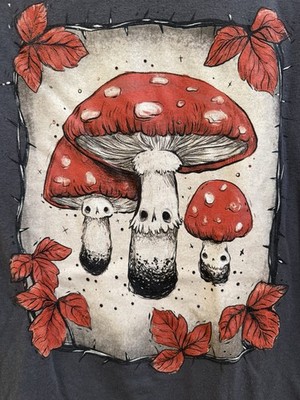 Stephanie Bayles Guild Of Calamity Poisonous Mushroom Gray T Shirt Size M