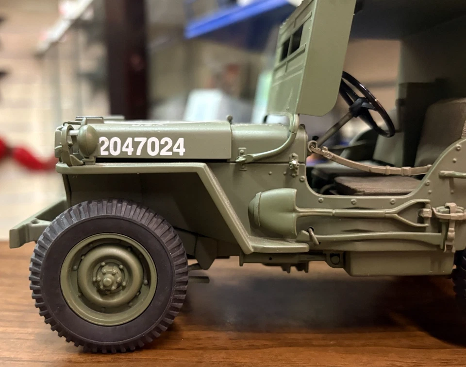 Danbury Mint WW II Rocket Launcher Jeep 1:16 Scale Unboxed (read condition) A193 - Image 4 of 4