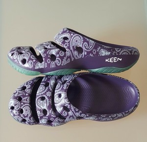 Sz 12 Keen Yogui Arts Sandals Slip On Clogs Paisley Glow Purple Ebay Sz 12 Keen Yogui Arts Sandals Slip On Clogs Paisley Glow Purple Ebay