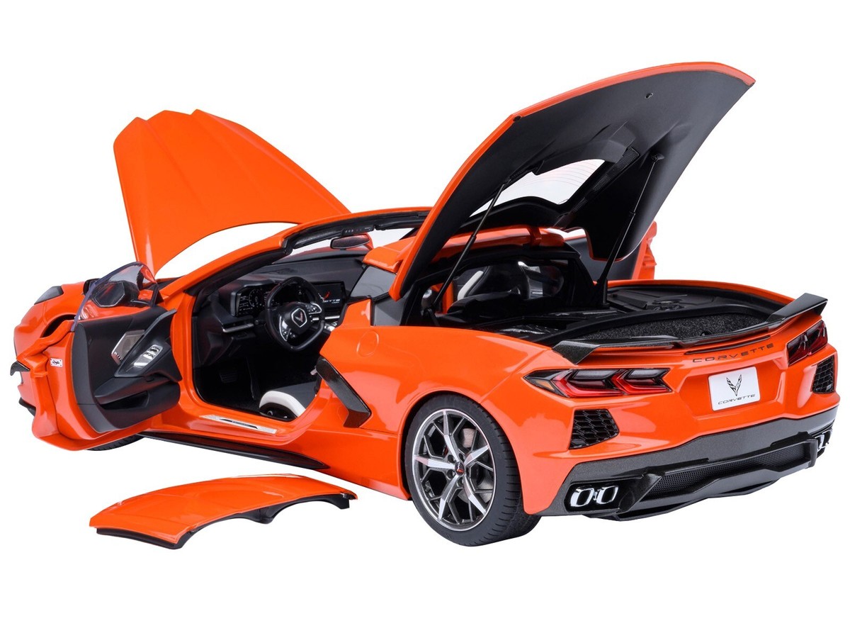 2020 CHEVROLET CORVETTE C8 STINGRAY SEBRING ORANGE 1/18 MODEL BY
