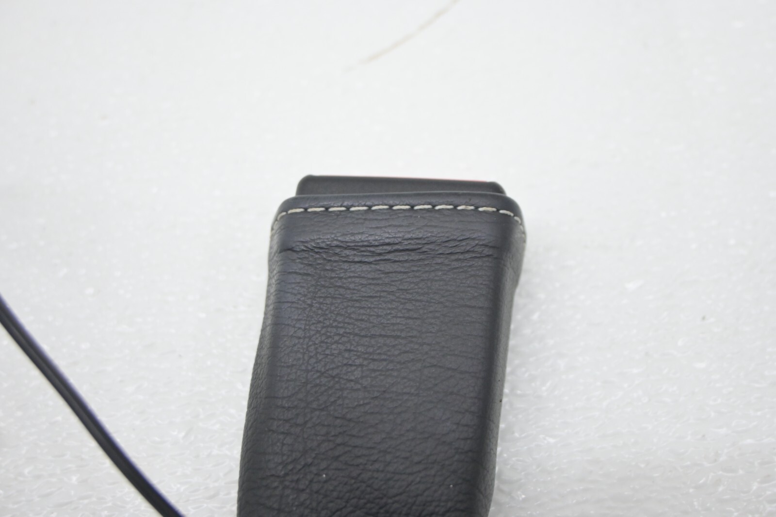 ⭐ 08-19 Maserati Granturismo Front Right or Left Seat Belt Buckle Receiver Oem