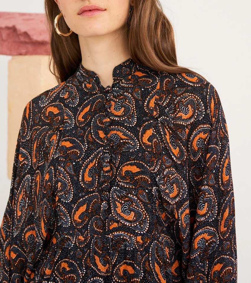 Mini vestido crepe estampado tamanho P US$ 420 NOVO SEM ETIQUETAS ANTIK BATIK Anthropologie Otto - Imagem 2 de 4