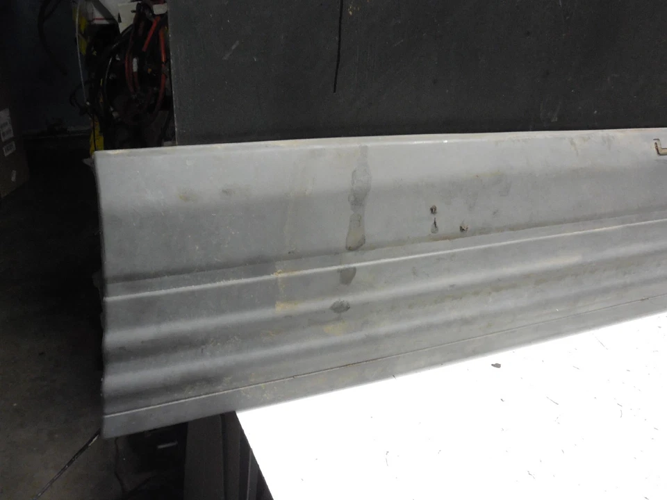 Laredo Front Right Side Door Moulding Trim 55295538 93-98 Jeep Grand Cherokee - Image 4 of 4