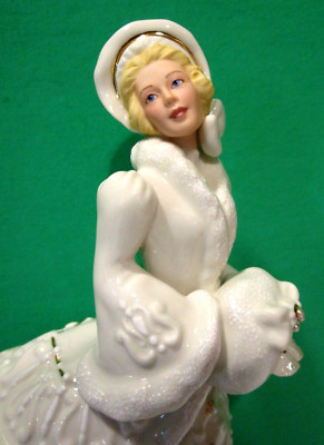 LENOX FLORENTINE and PEARL LIGHTED ICE SKATER -- Lit Sculpture -- -- NEW in BOX