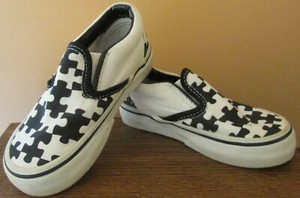 vans slip on toddler size 8