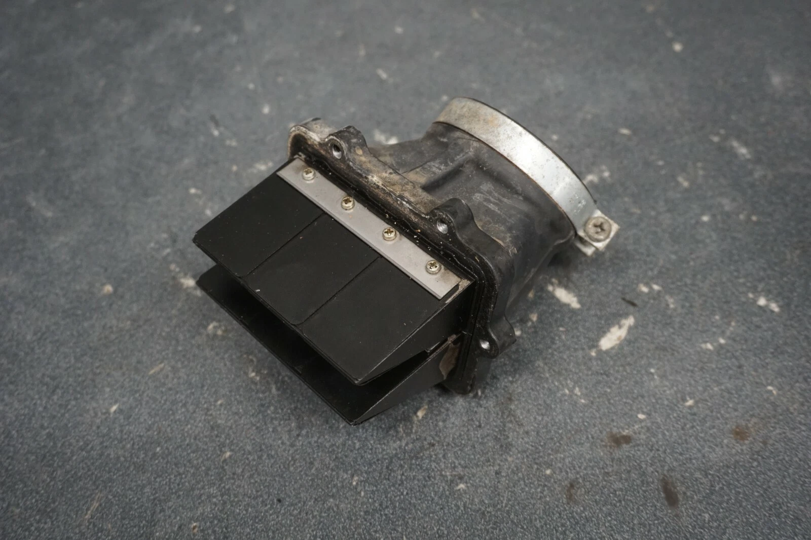 2005-2007 MXZ Summit Mach Z Ski-Doo OEM MAG Intake Reed Block Boot Ass'y