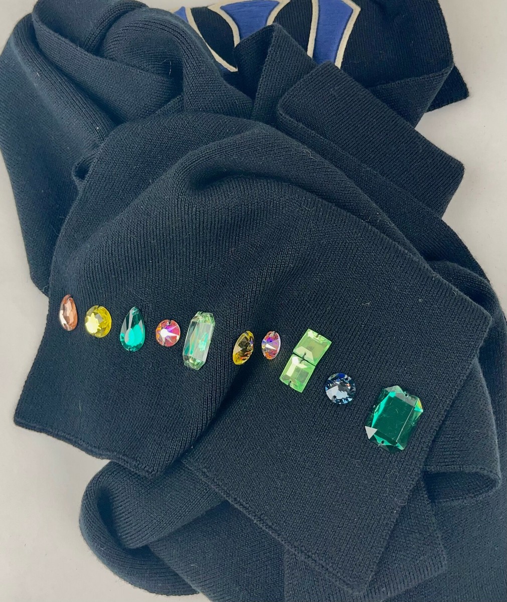 Gucci★素敵！NY Yankee Black Wool Scarf With Gems Gucci Wool NY Yankees Crystal Embellished Scarf in Black