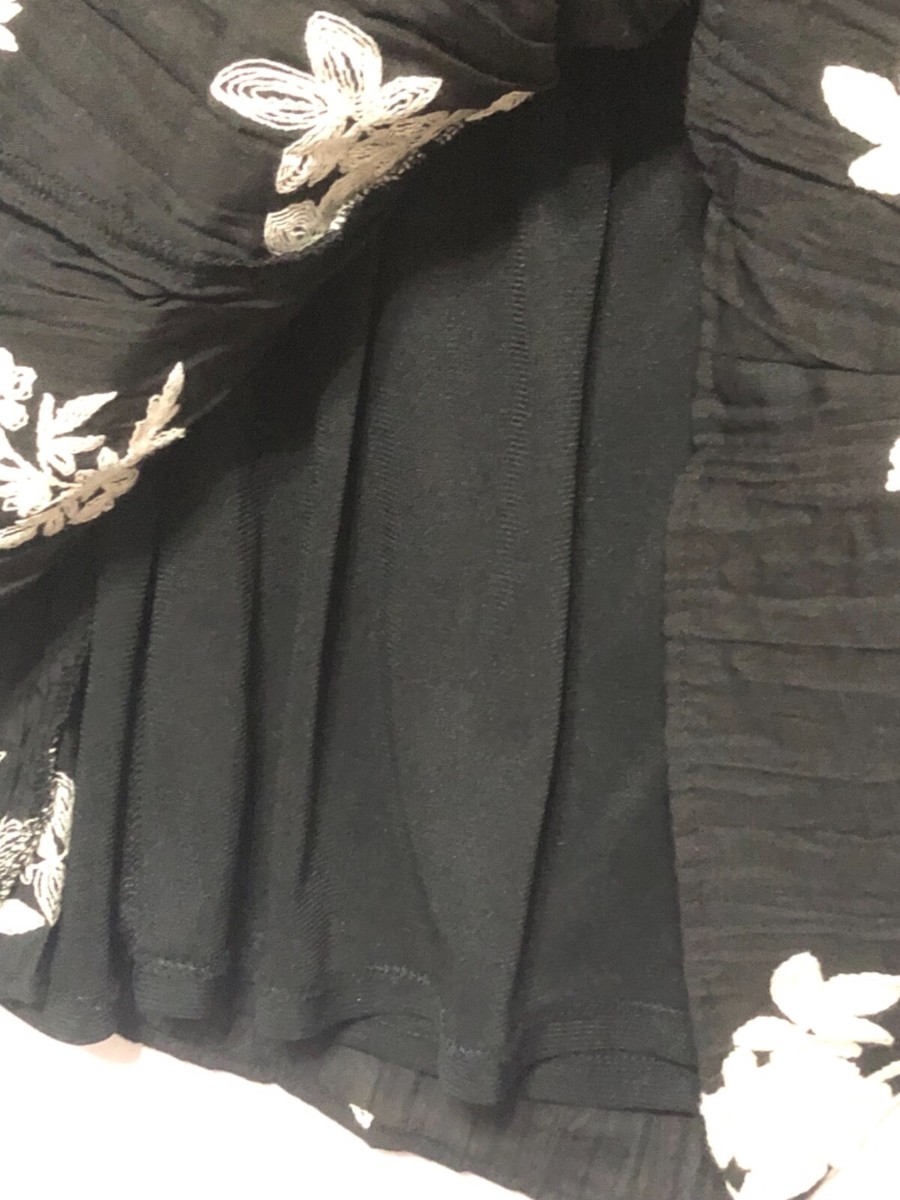 Beige by Eci Dress Black with Cream Embroidery Size M (E) | eBay