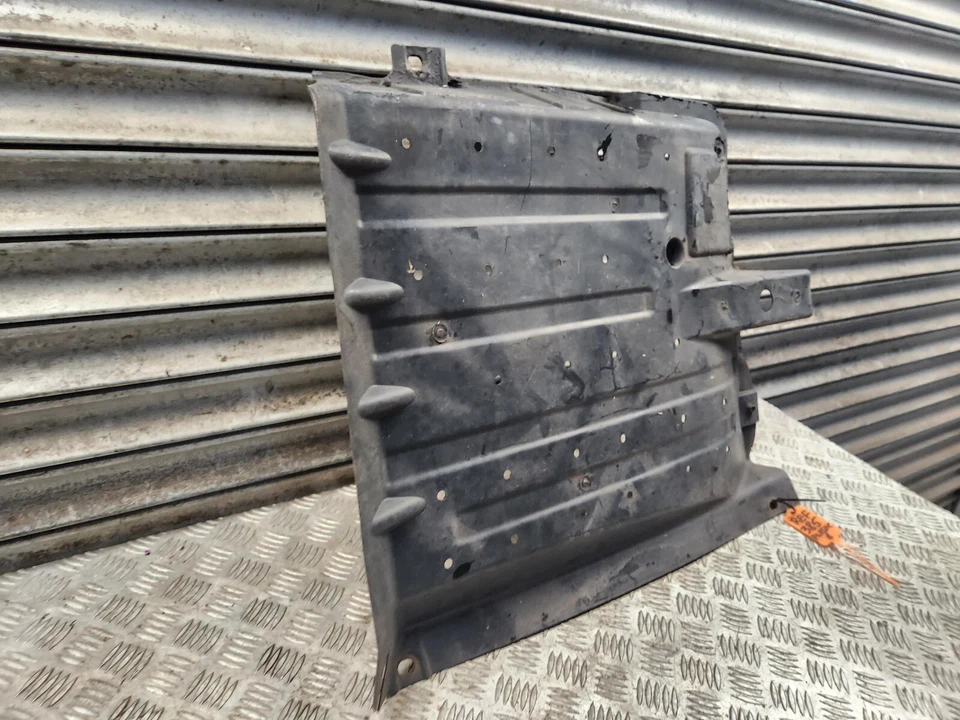 HYUNDAI IX35 UNDERTRAY SPLASH TRIM COVER  REAR LEFT SIDE 84137-2Z000 2010 - 2015 - Image 4 of 4