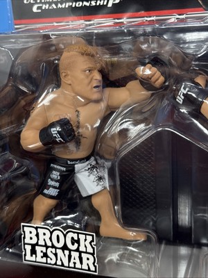 Round 5 UFC Versus Series 1 Action Figure 2pack Brock Lesnar Vs