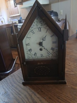 ANTIQUE GERMAN EIGHT-DAY Cathedral CLOCK No Key But Works And Looks Great