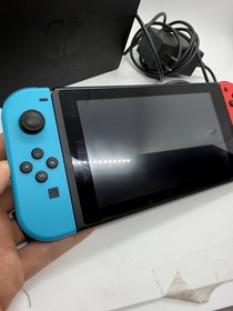 Nintendo Switch Console Mario Kart 8 Deluxe Complete CIB Tested Case - No Game
