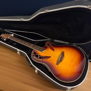 Ovation Celebrity Deluxe ハードケース、ストラップ付き Ovation Celebrity Guitar Case | eBay