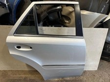 MERCEDES-BENZ M W164 T&uuml;r hinten rechts 3.50 Petrol 200kw 2008 33544205