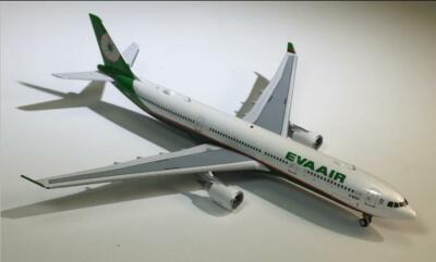 1/400 A330-300 エバーエアー JC Wings A330-300 エバー航空 B-16338 1/400 [DAEVA338]