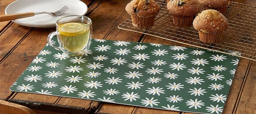 Set of 2 Vinyl, Foam Back, Placemats (12"x18") WHITE DAISIES FLOWERS ON GREEN,SM - Picture 8 of 8