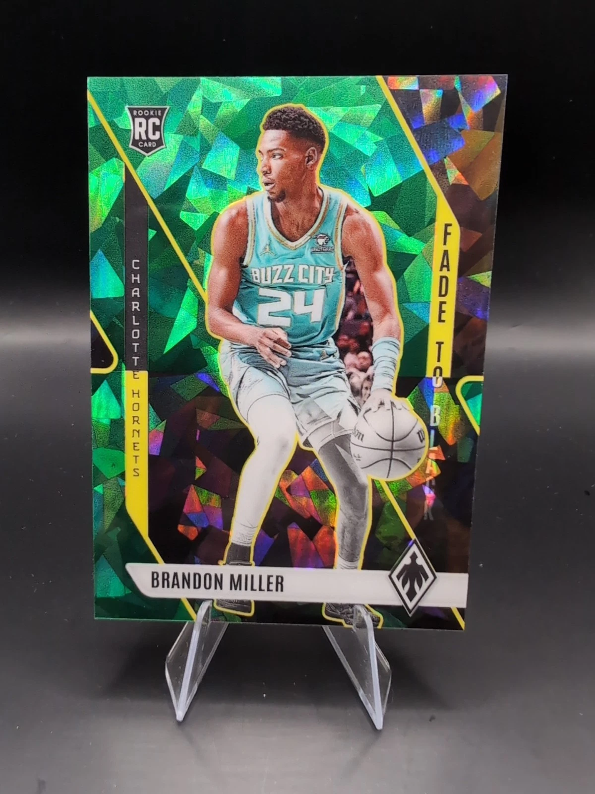 2023-24 Panini Phoenix - Fade to Black Brandon Miller #8 Green Ice /149 (RC)