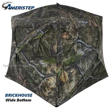 Ameristep BRICKHOUSE Wide Bottom Hub Blind 3-Man 10-Window Mossy Oak Camo