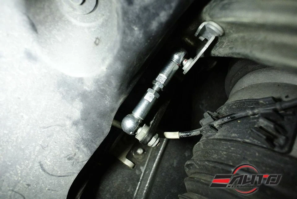 Kit de eslabones reductores MEGAN Air Ride *tamaño bola 10 mm* para Audi A8 S8 19-22 Foto 3 de 4