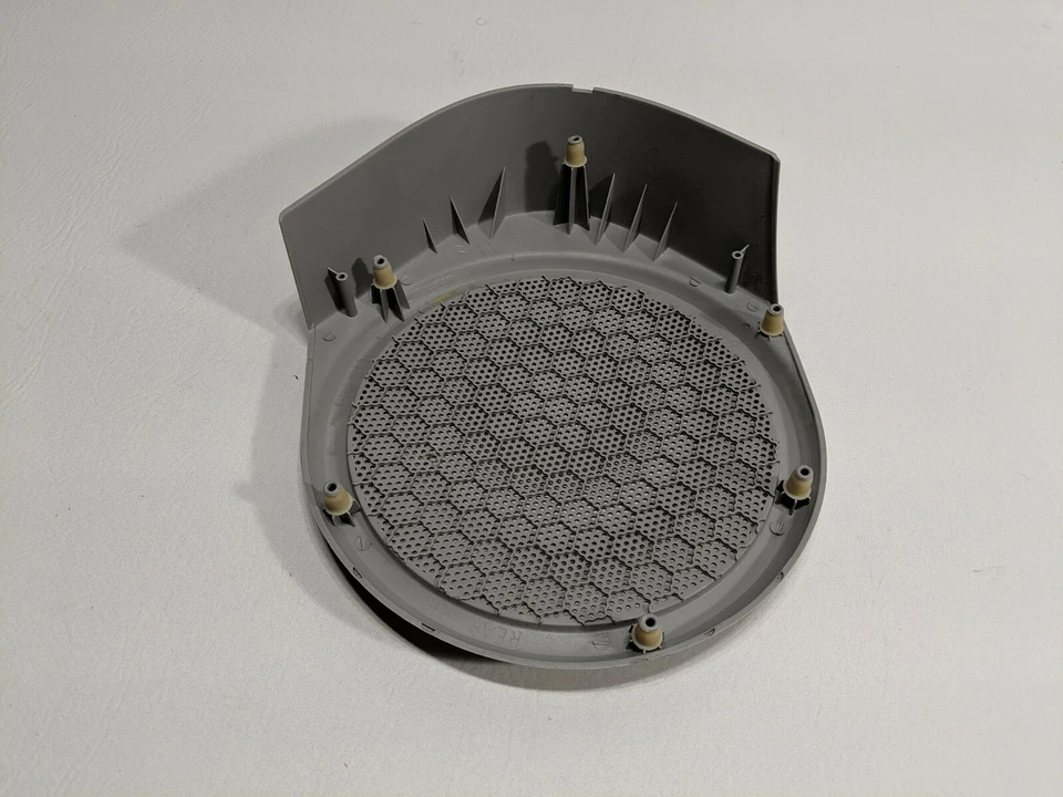 Dodge Caliber 2007 cubierta de altavoz del lado del pasajero trasero derecho OEM ROX2 Foto 3 de 3