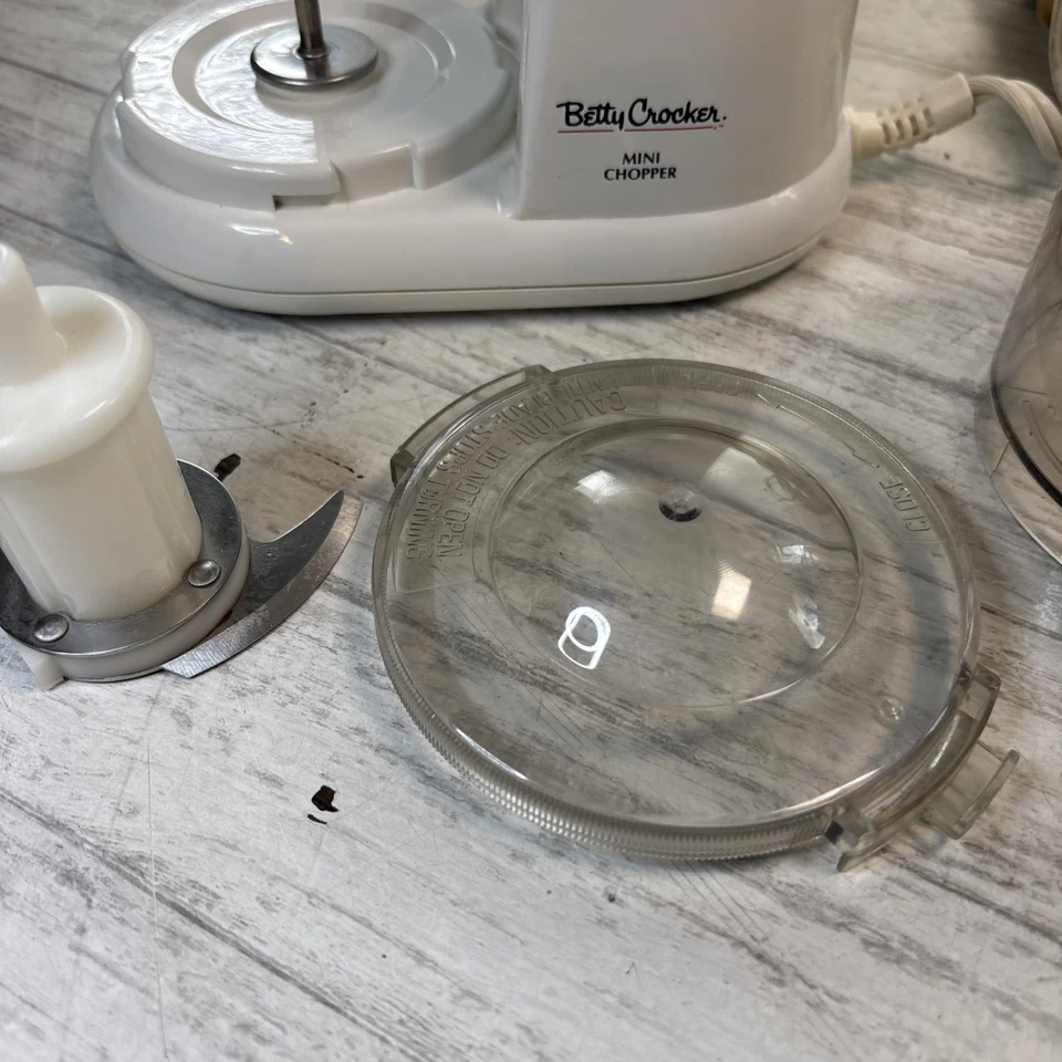 BETTY CROCKER MINI PICADORA PROCESADOR DE ALIMENTOS COMPACTO MODELO BC-1401 Foto 4 de 4