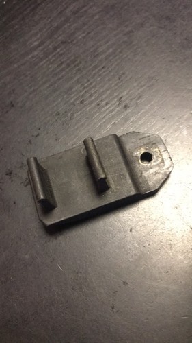 BMW E39 Motor Kühlerhalterung Clip Halterung oben 2247896