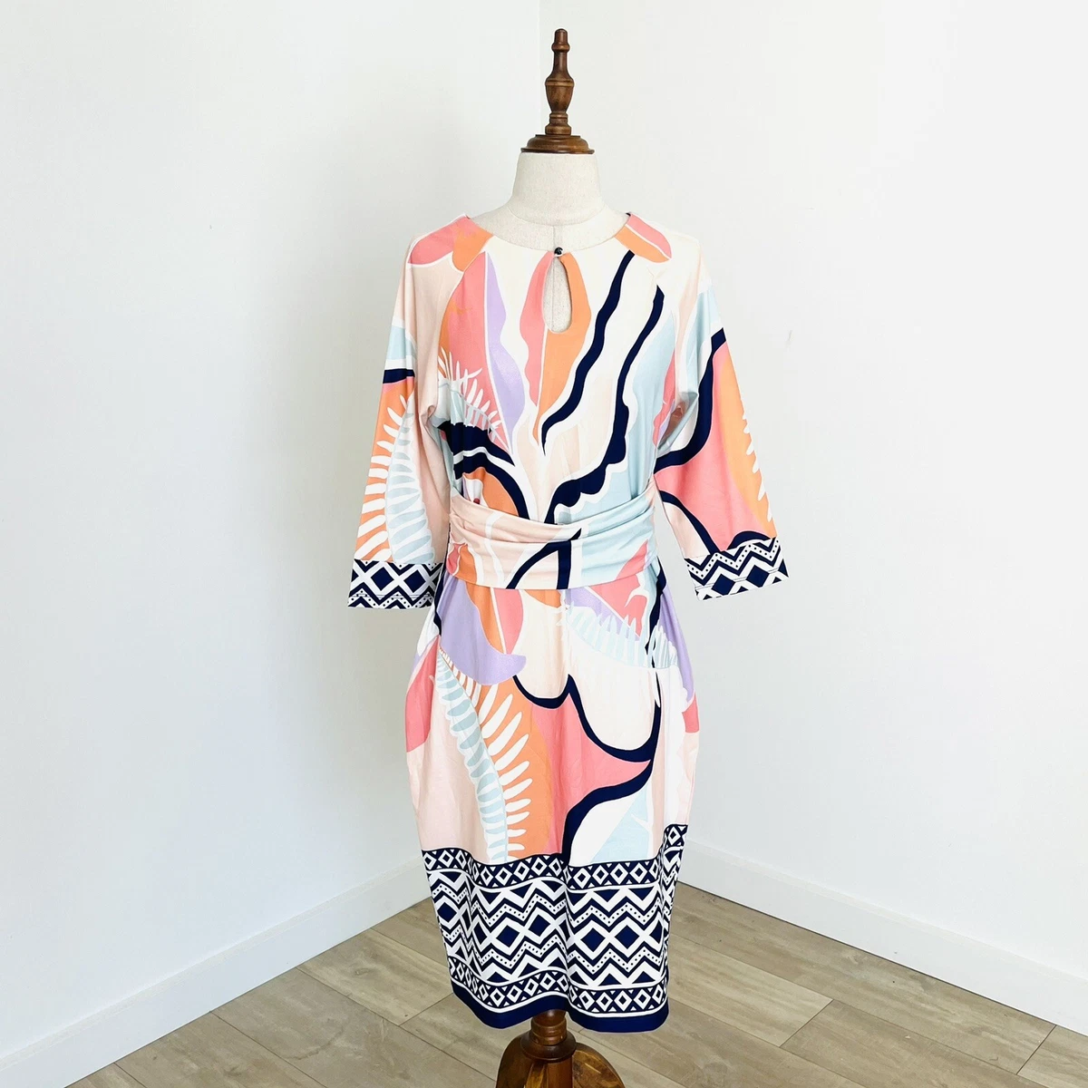 Cue clearance kaleidoscope dress