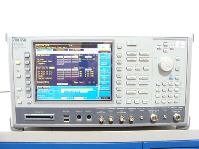 Anritsu MT8820C Radio Communication Analyzer W/ LTE FDD / TDD Spectrum Monitor 2