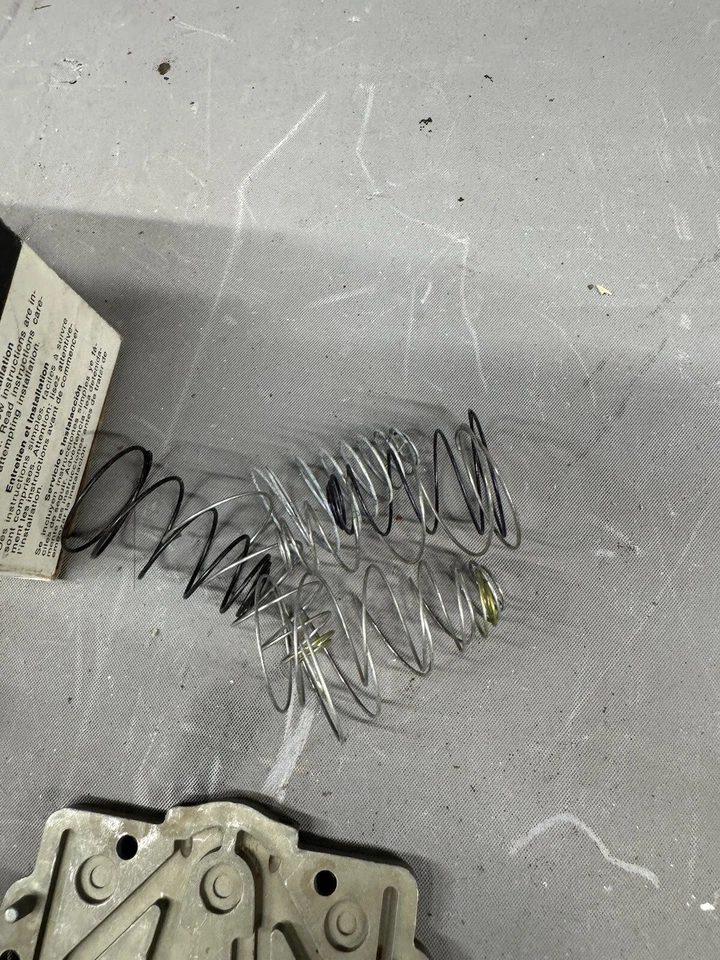 Placa de medição de desempenho vintage NOS Holley variedade de molas secundárias Chevy - Imagem 2 de 4