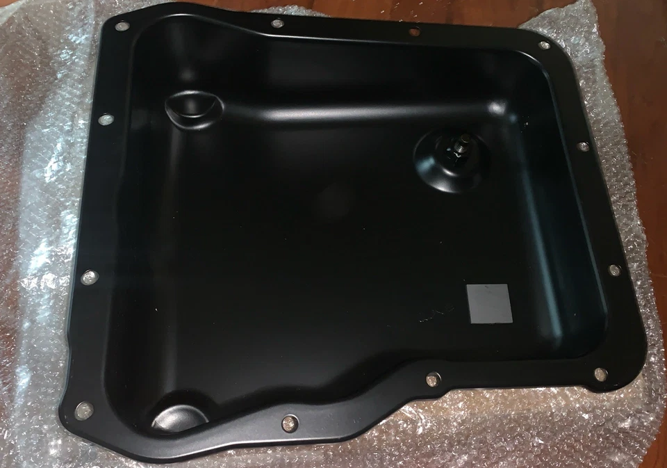 Pan de aceite de transmisión Dorman 265-884 se adapta a camiones Gm seleccionados, Duramax Foto 3 de 4