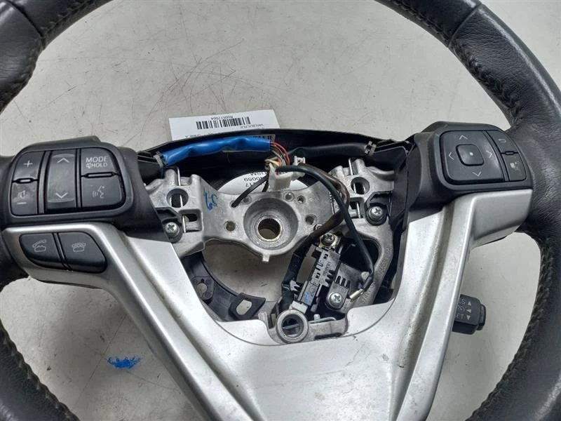 2017 TOYOTA SIENNA XLE РУЛЬ - Изображение 2 из 4