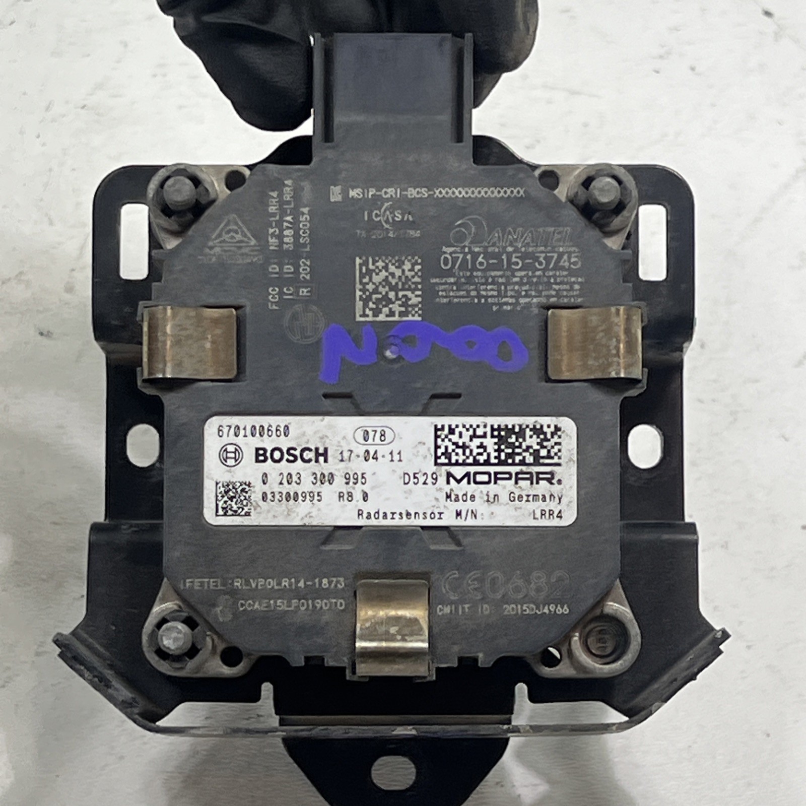2017-2020 OEM Maserati Levante Adaptive Cruise Control Distance Sensor 670100660