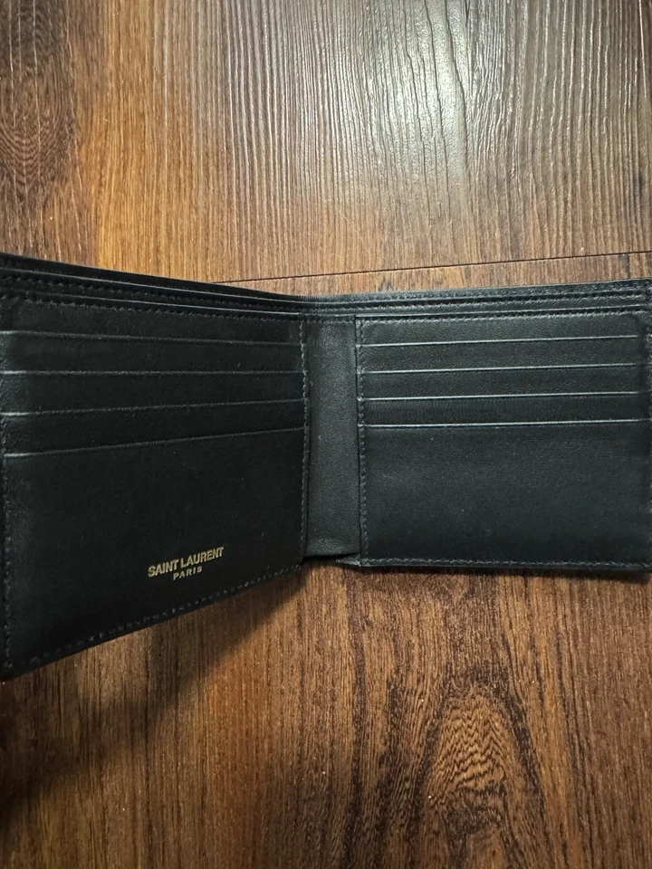 Saint Laurent - Croc Embossed Bifold Wallet Men Black - Image 4 of 4