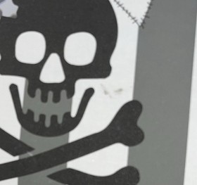 Lego 6290 Pirates I Pirate Battle Ship {Red Beard Runner Reissue} Vintage