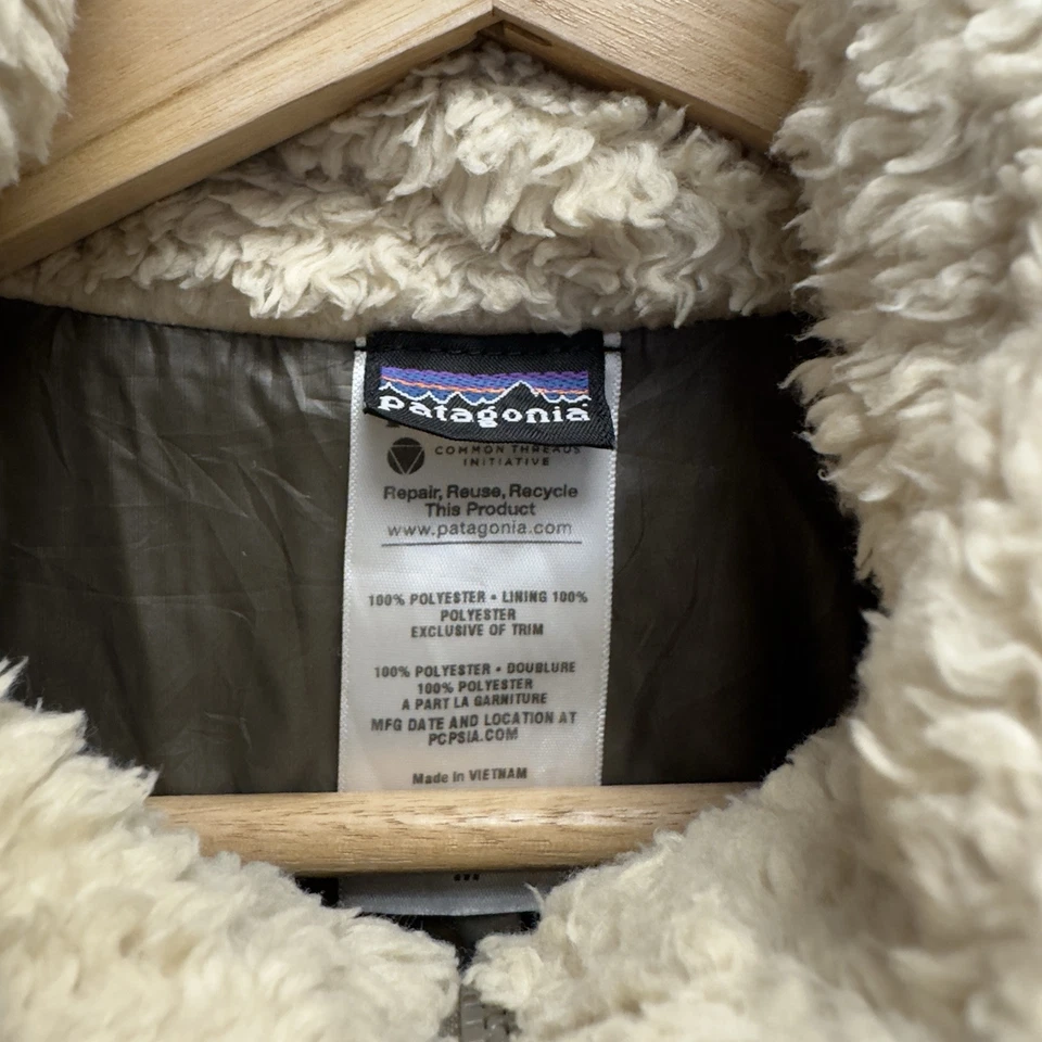 Jaqueta suéter Patagonia feminina M zíper completo bege Los Gatos difusa Sherpa lã - Imagem 3 de 4